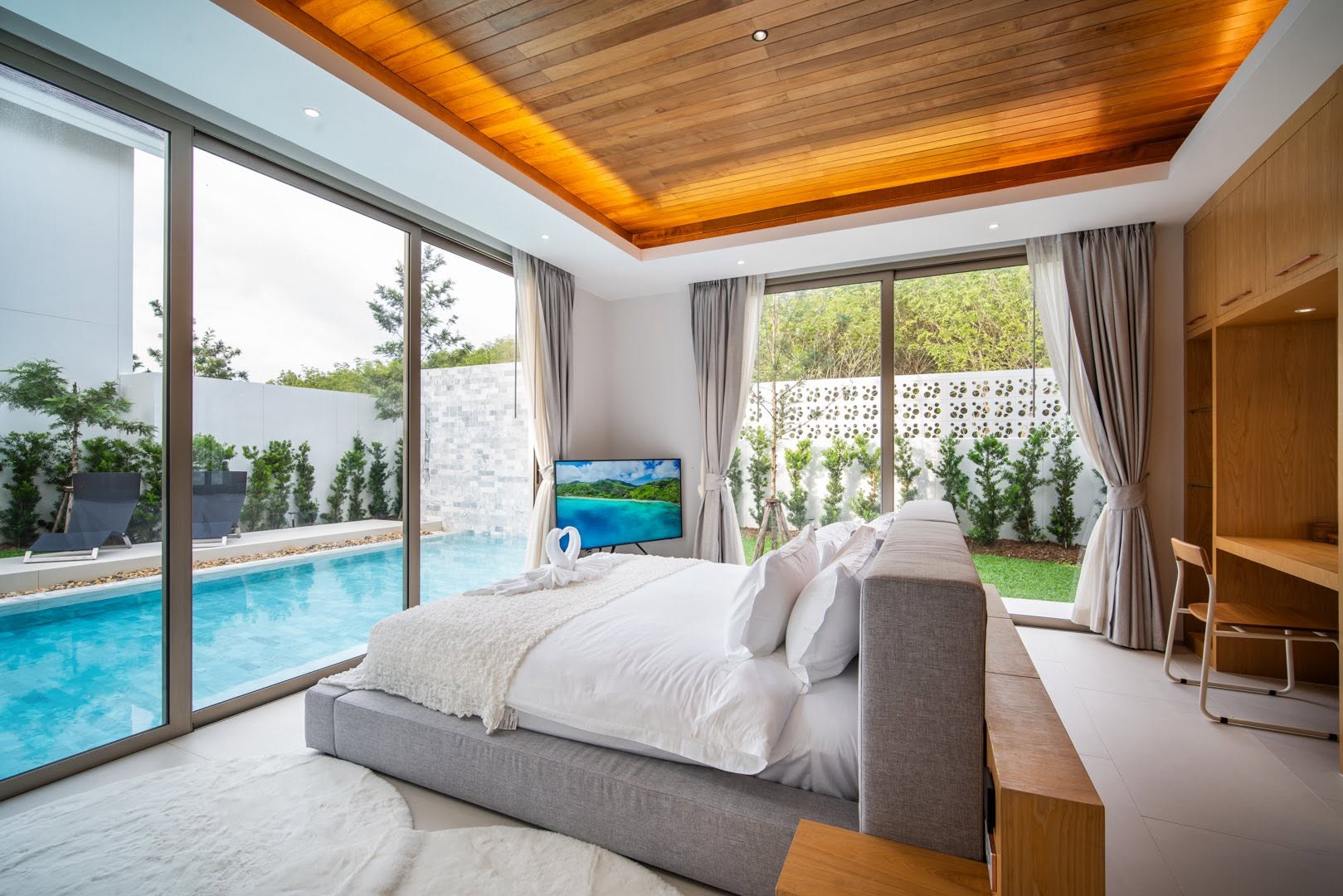 Luxpride 3-SZ Poolvilla - View 4