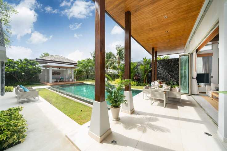 Terrace with pool view
