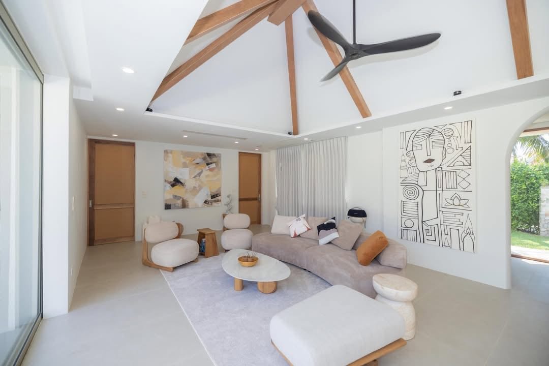 Second living room with feature artwork