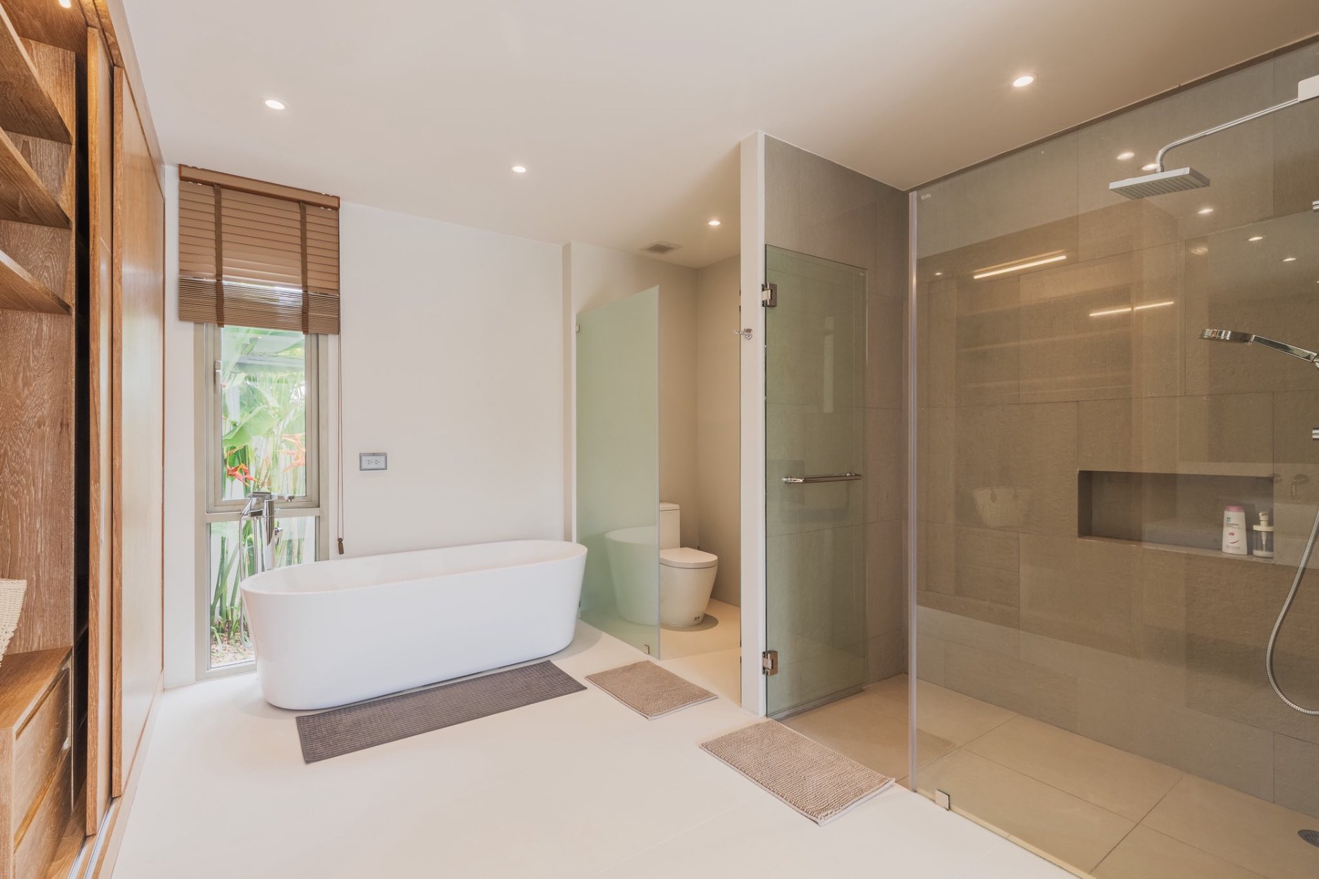 En-suite bathroom with freestanding tub and walk-in shower