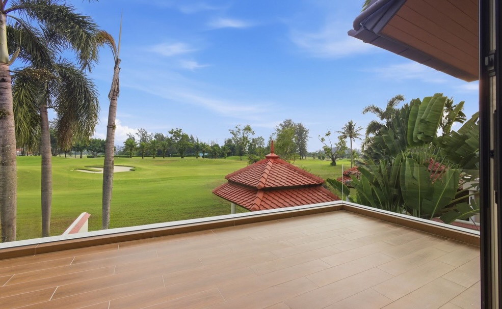 Upper terrace with open fairway views across Laguna Golf Course
