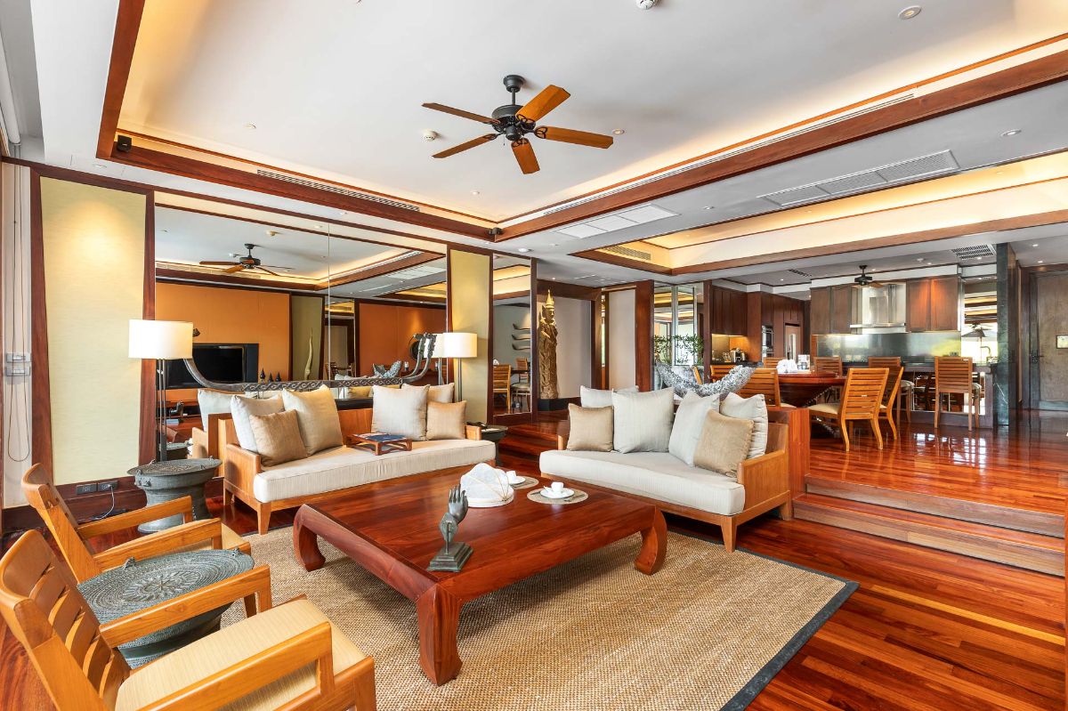 Open plan living and dining area
