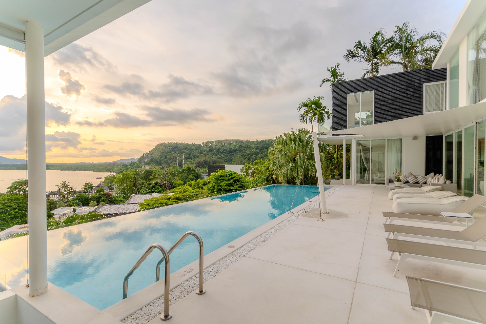Villa mit Meerblick Cape Yamu – Ansicht 2